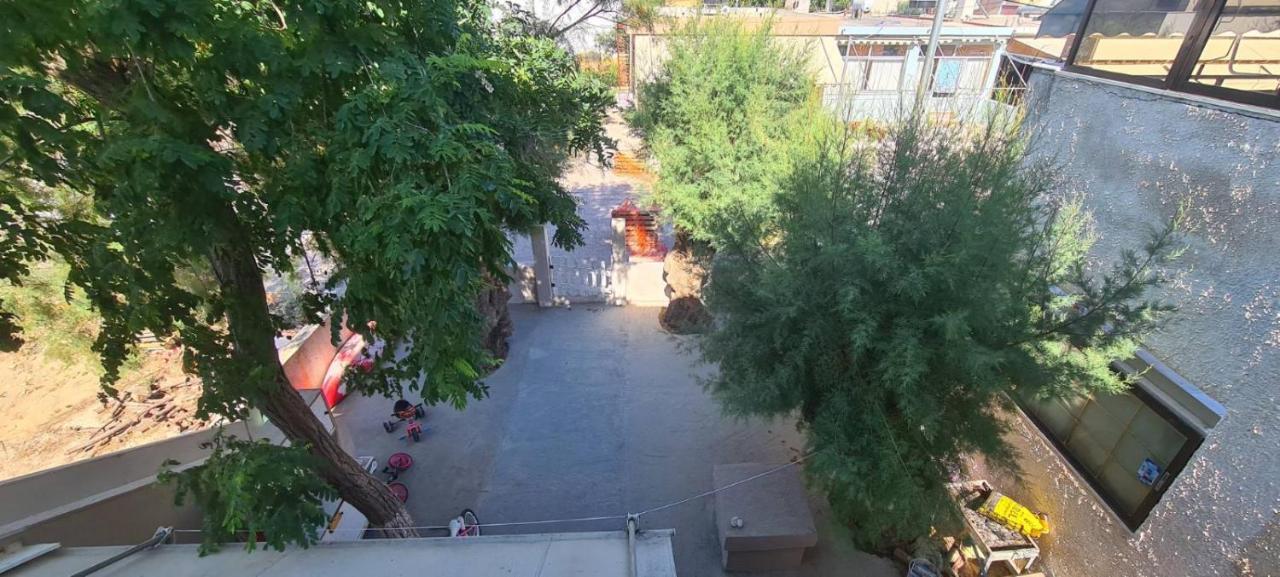 Μοντέρνα Εξοχική Κατοικία Στην Κωμη Komi  Ngoại thất bức ảnh